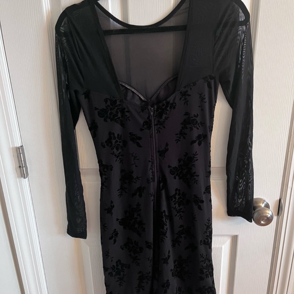Windsor Dress Size Large NWT black floral mini dress low back - Picture 7 of 12